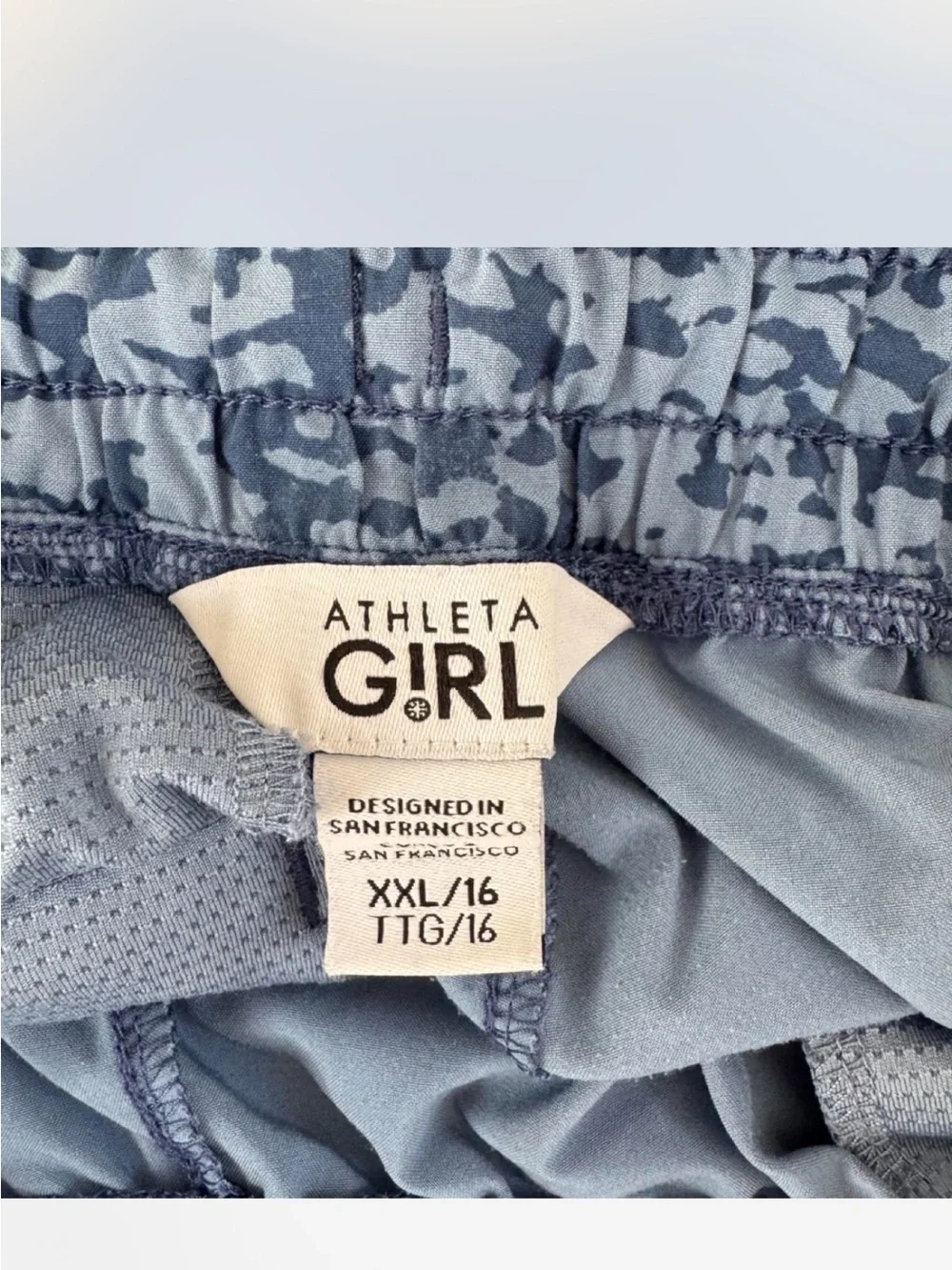Athleta Blue Patterned Performance Shorts